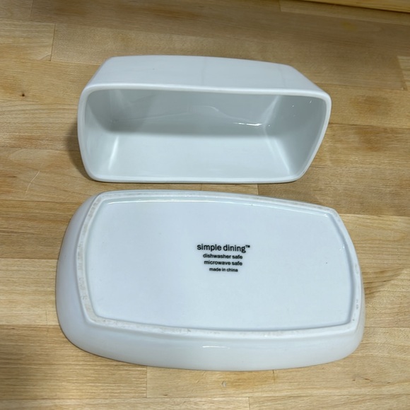 Simple Dining, White Butter Dish with Matching underplate. - Picture 4 of 4